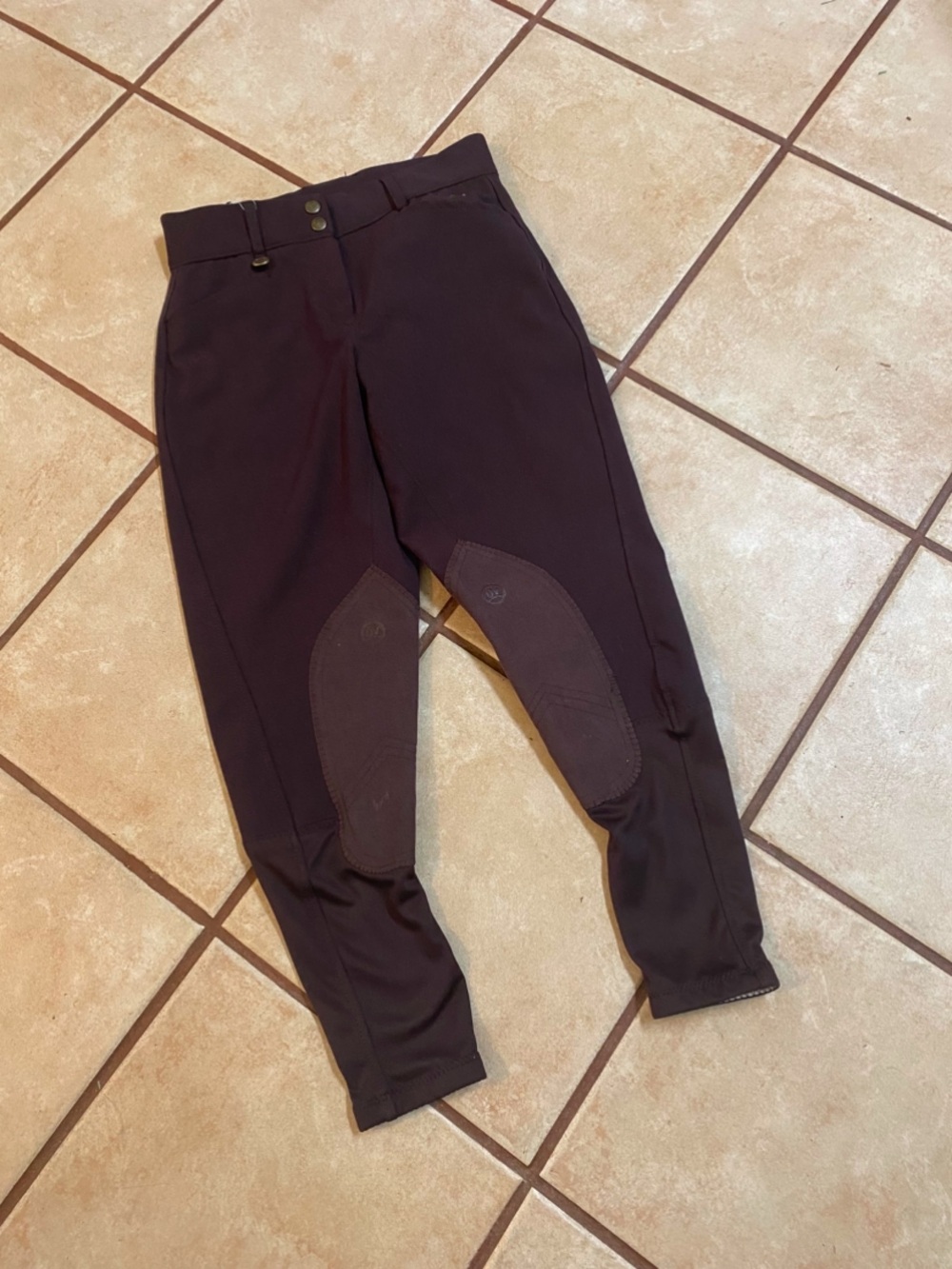 Woman’s Burgundy Ovation Low Rise Equestrian Breeches with Knee Patches Size 26R
